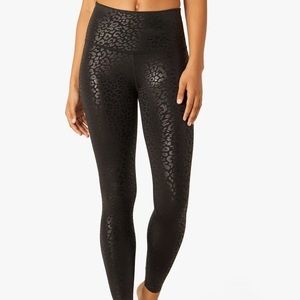 Beyond Yoga Shiny Leopard Midi Legging